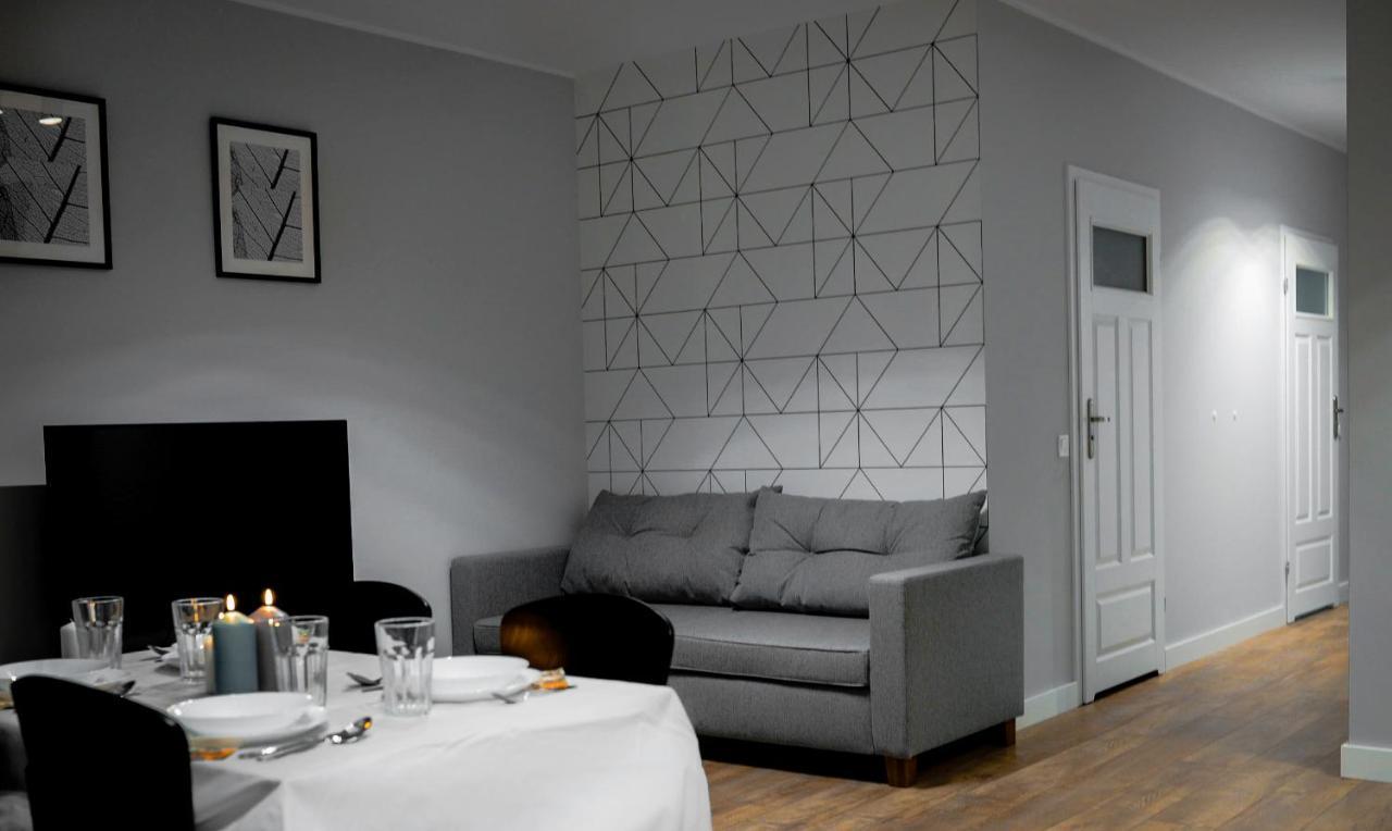 Crystal Guesthouse Warsaw Exterior photo